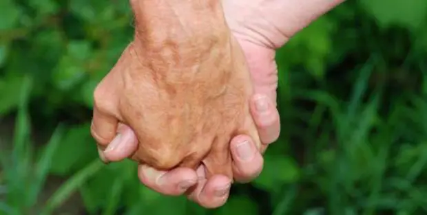 Imagem de capa - Amor em tempos modernos: famosos que mostram que o romance pode durar